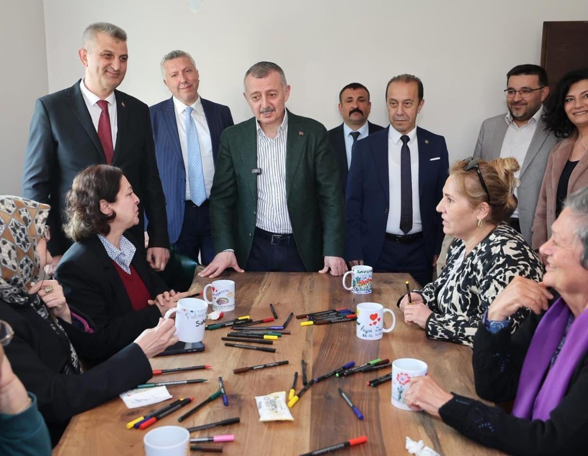 Gölcüklü “saygınlar”artık yalnız değil