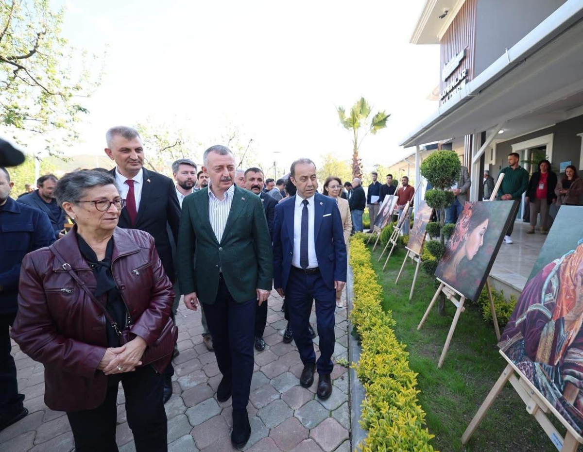 Gölcüklü “saygınlar”artık yalnız değil