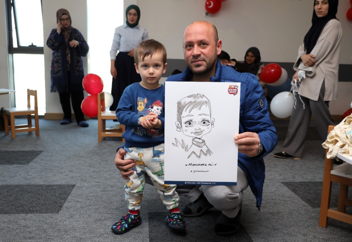 23 Nisan’ın neşesi Şehir Hastanesi’ne taşındı