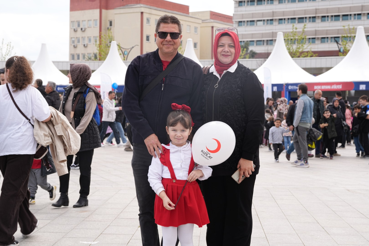Milli İrade Meydanı aileleri buluşturuyor