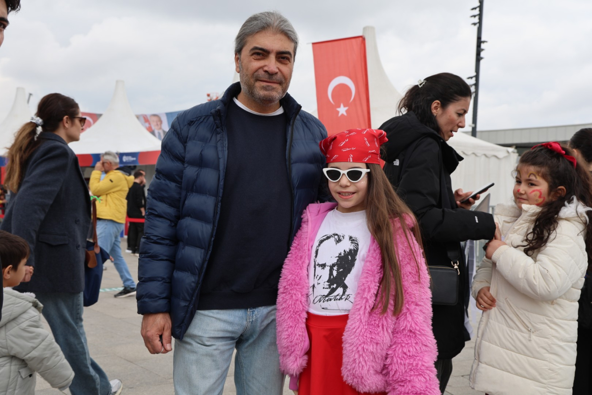 Milli İrade Meydanı aileleri buluşturuyor