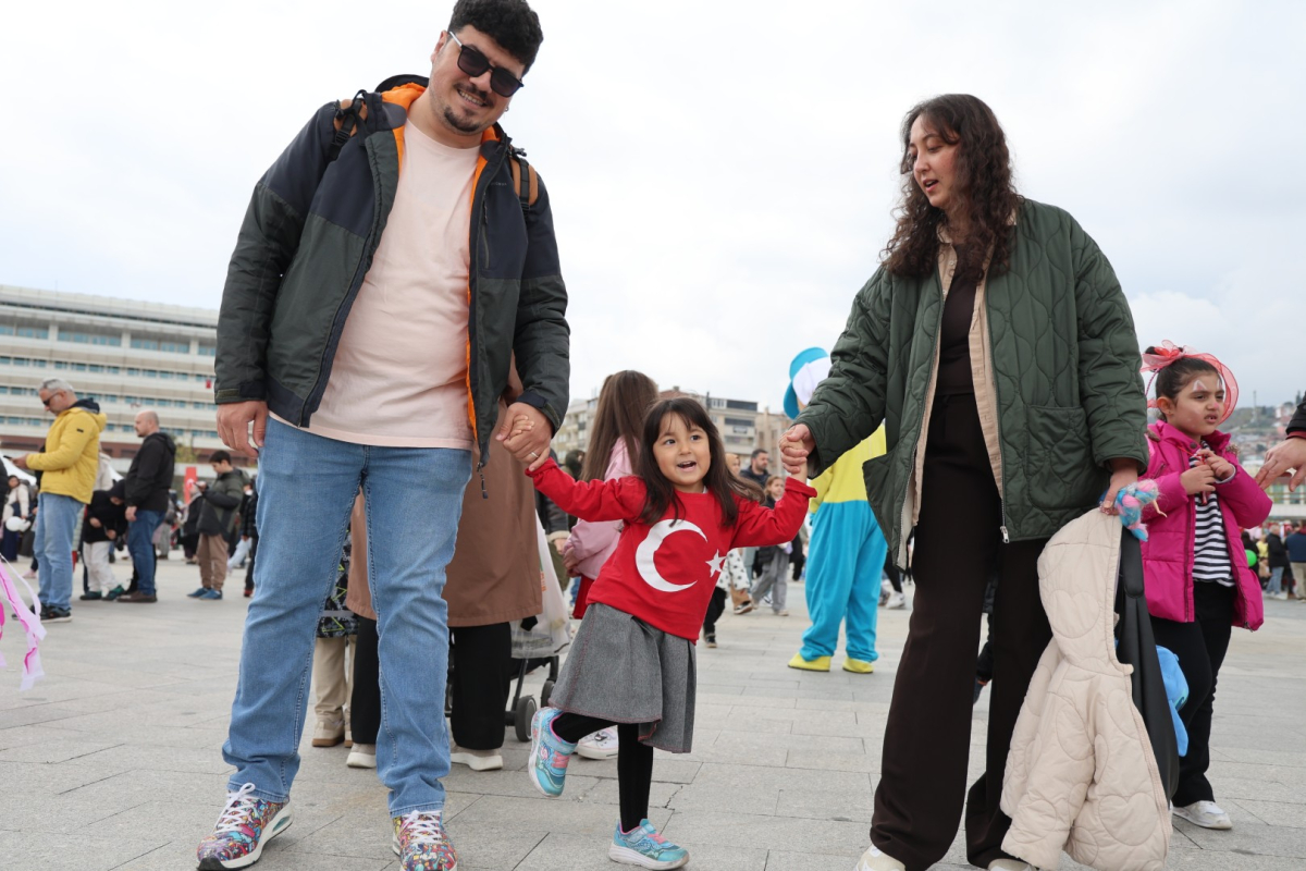 Milli İrade Meydanı aileleri buluşturuyor