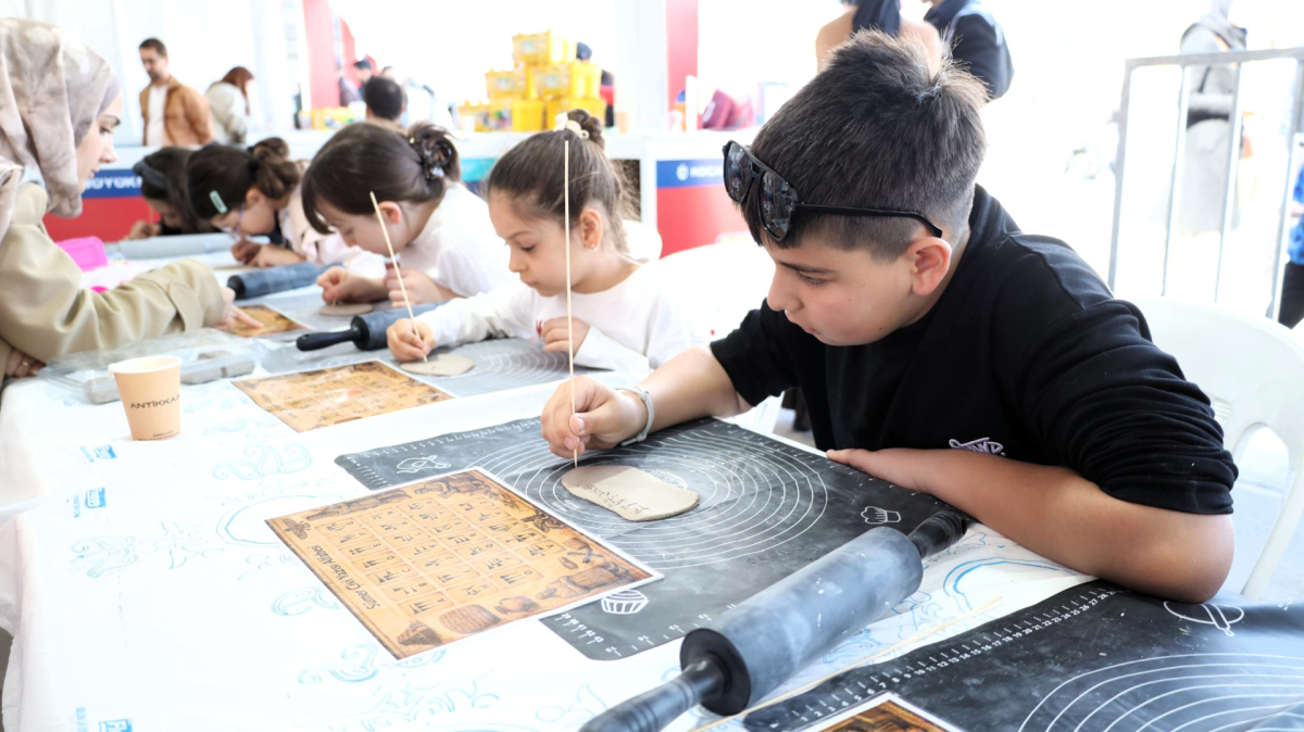 Eğlenirken öğreten atölyeler ilgi görüyor