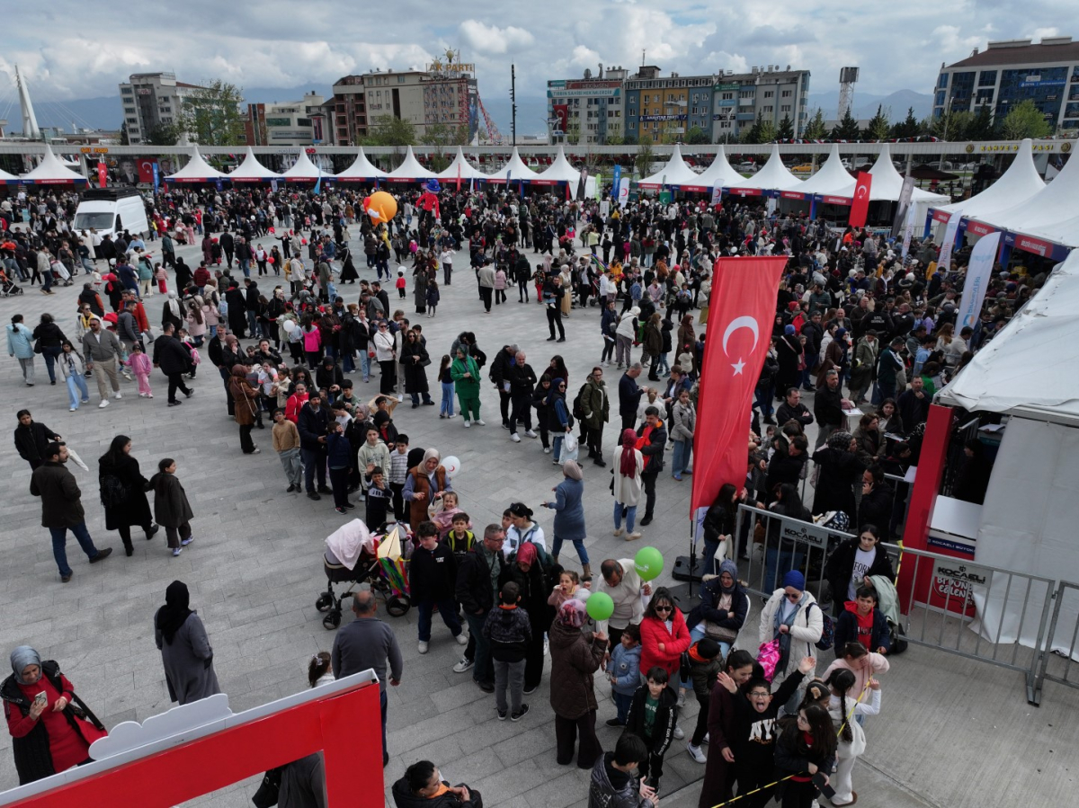 Çocuklar eğlenceye doydu