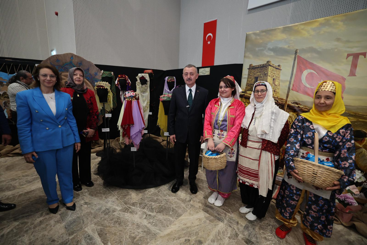 KO-MEK’ten İzmit’te büyüleyen yıl sonu sergisi