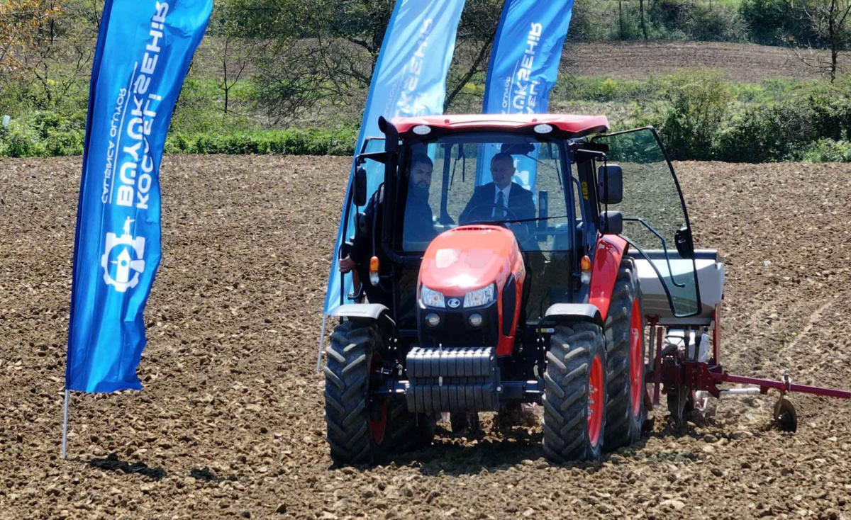 Büyükşehir tarımda da fark yaratıyor; Çiftçilere 27 milyonluk dev destek