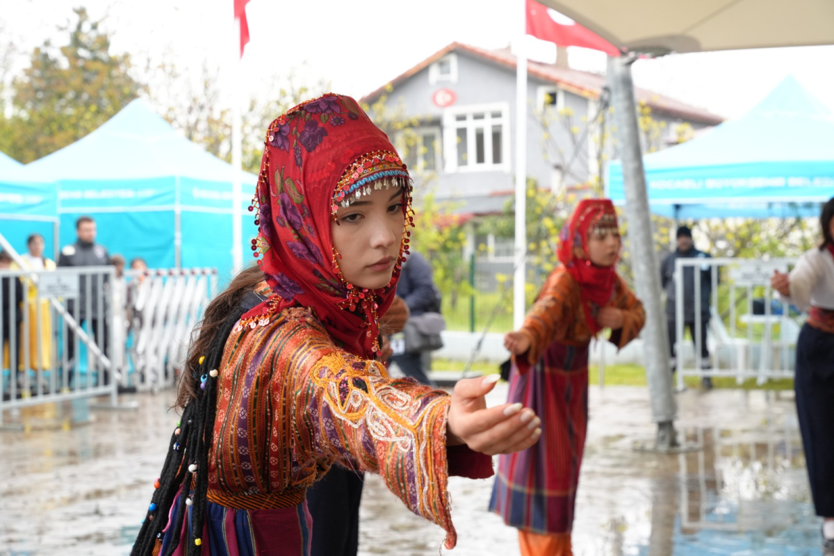 Hıdırellez, İzmit’te yağmurun bereketi ile geldi