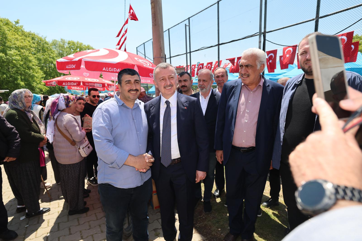 “Gelin tanış olalım, işi kolay kılalım”