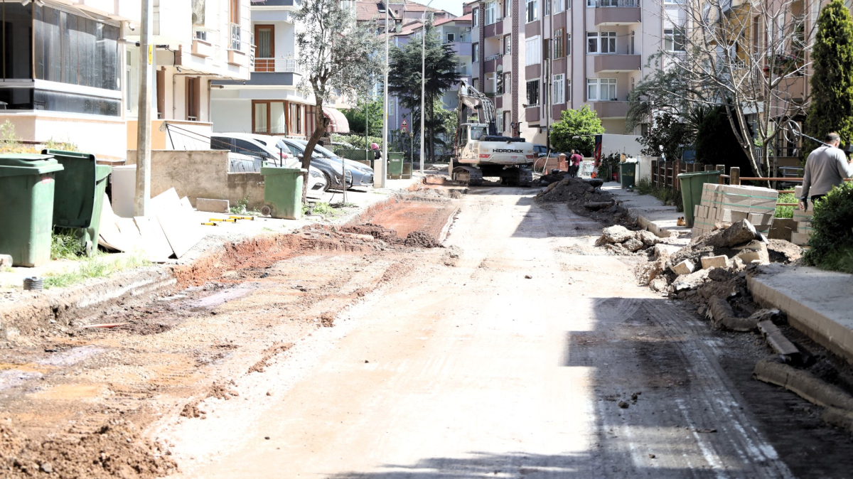 Körfez’de 22 kilometrelik üstyapı çalışması