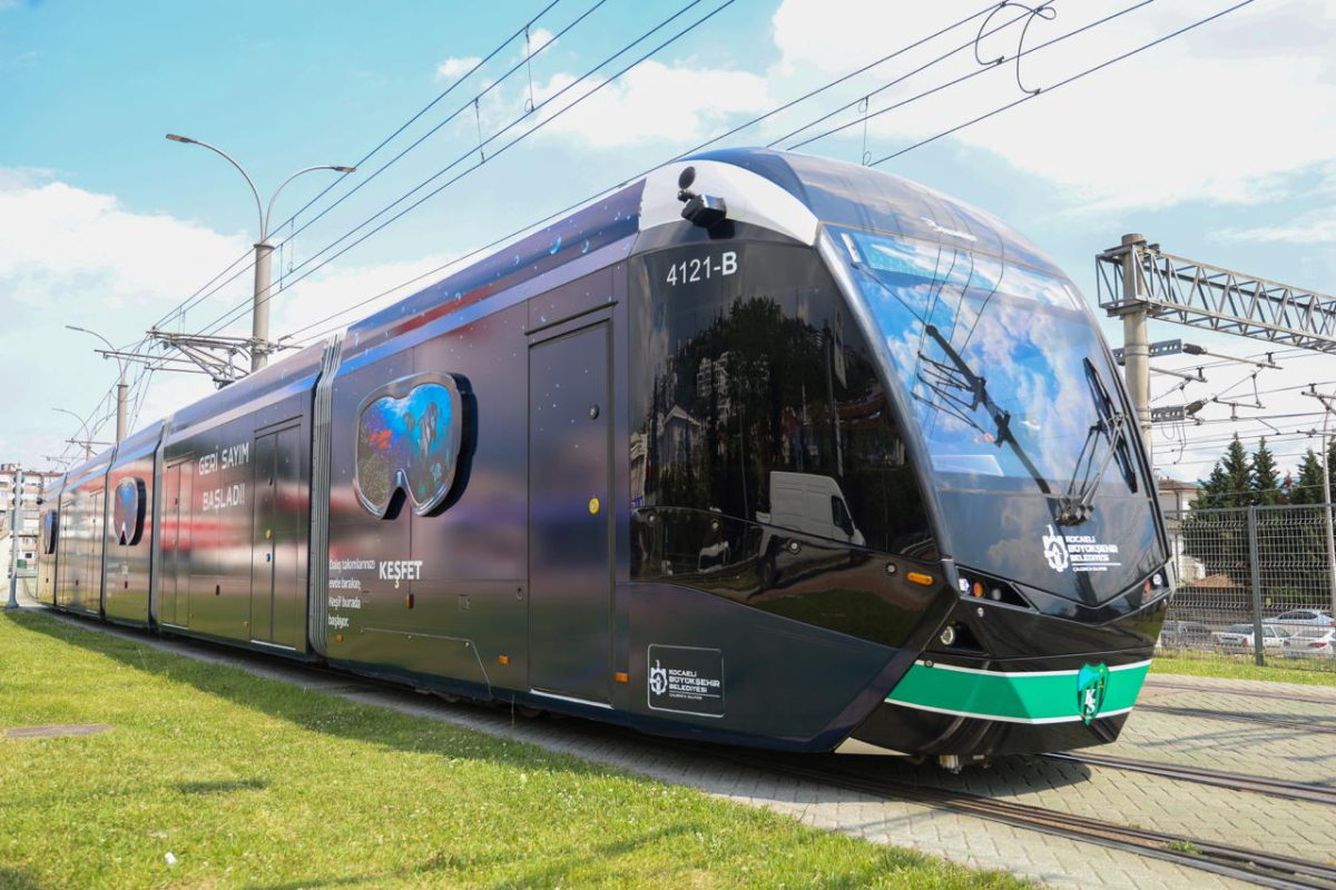 Kocaeli’de tramvaylar su altı dünyasına dönüştü