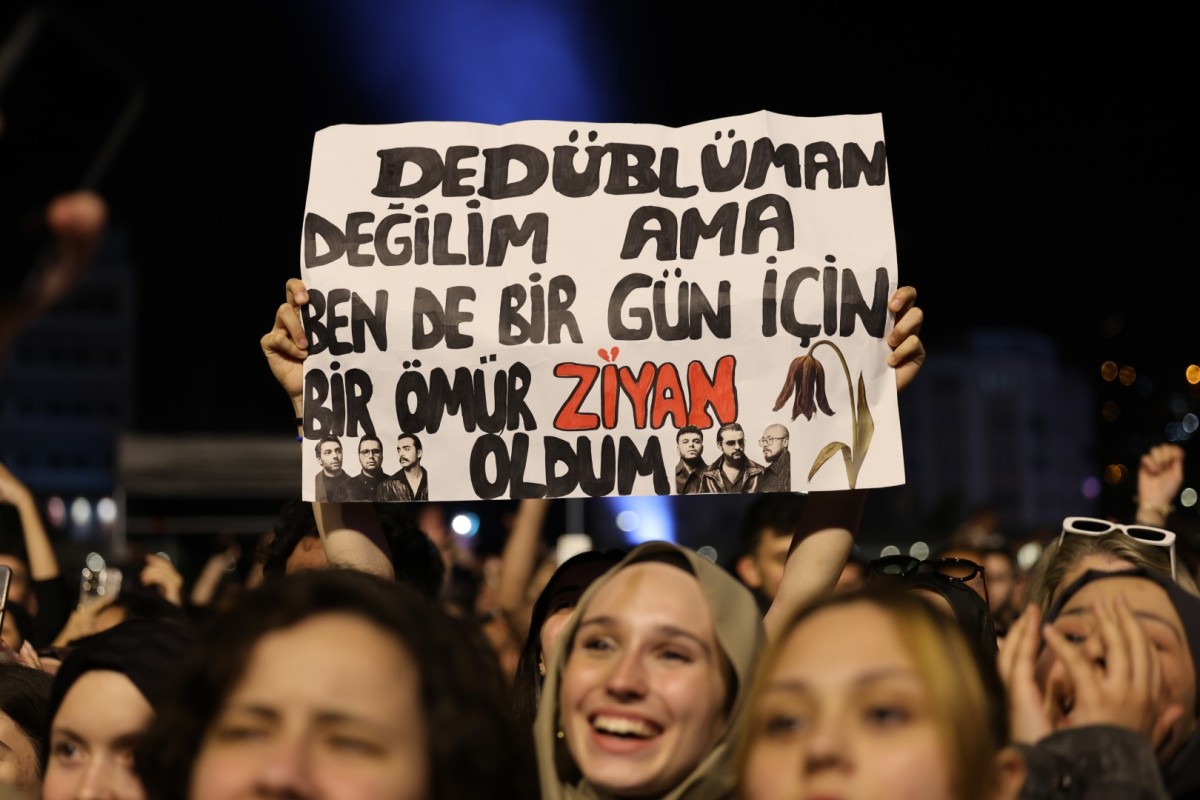 İzmit’te Dedublüman’dan “EnFest” konser