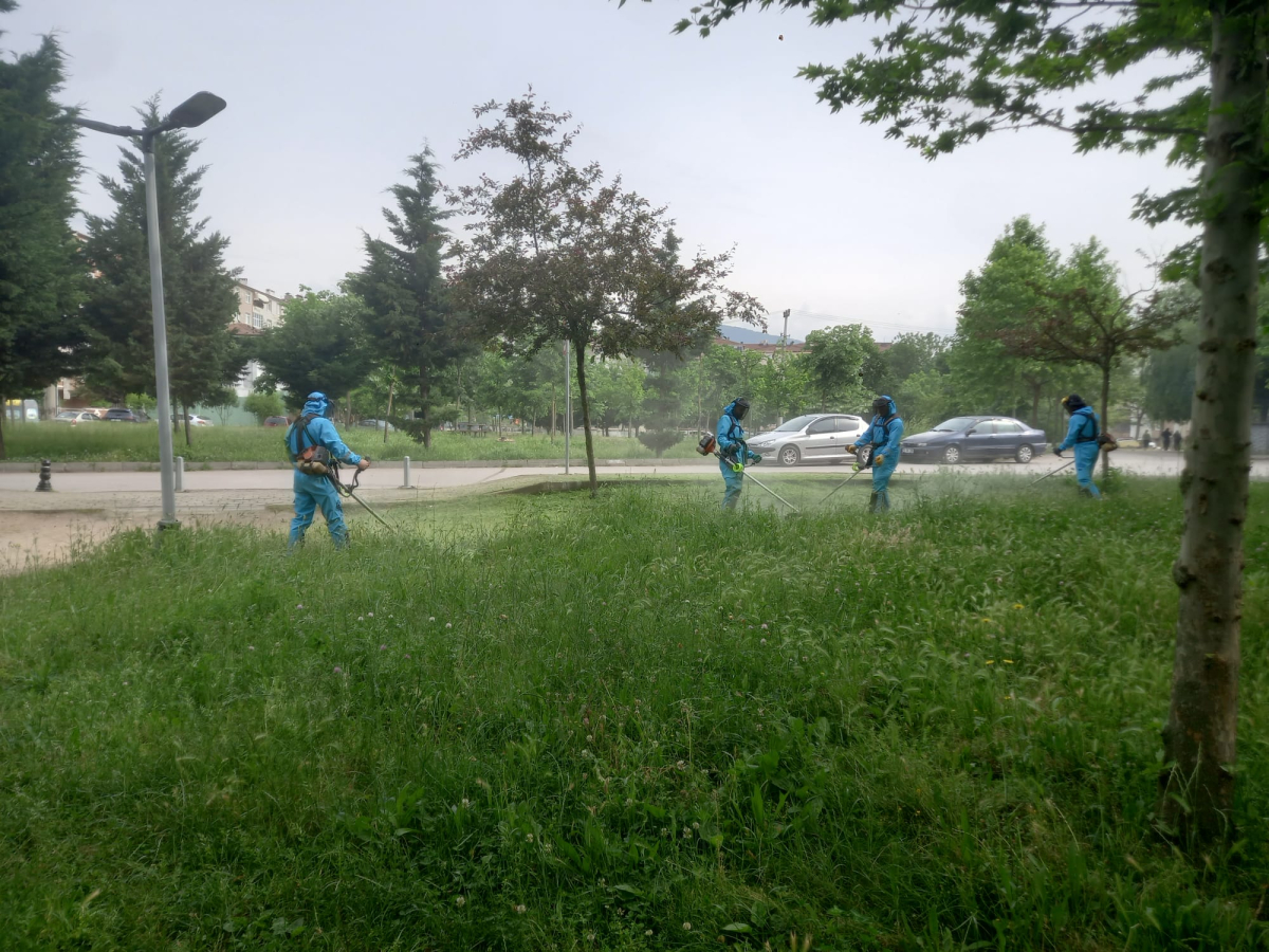 Büyükşehir’den kentin her noktasında detaylı temizlik