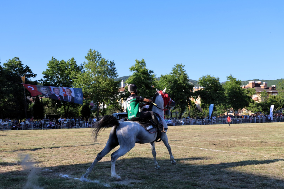 Derince’de cirit gösterileri nefesleri kesti