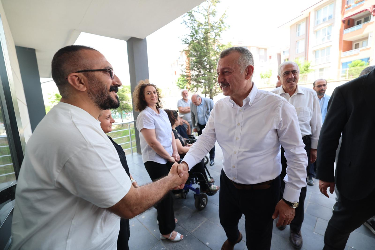 Derince’nin yeni cemevindeki son kontrolleri Başkan Büyükakın yaptı