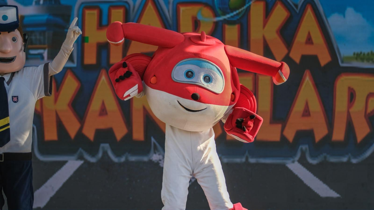 Çizgi film karakterleri Karneval’da sahne aldı