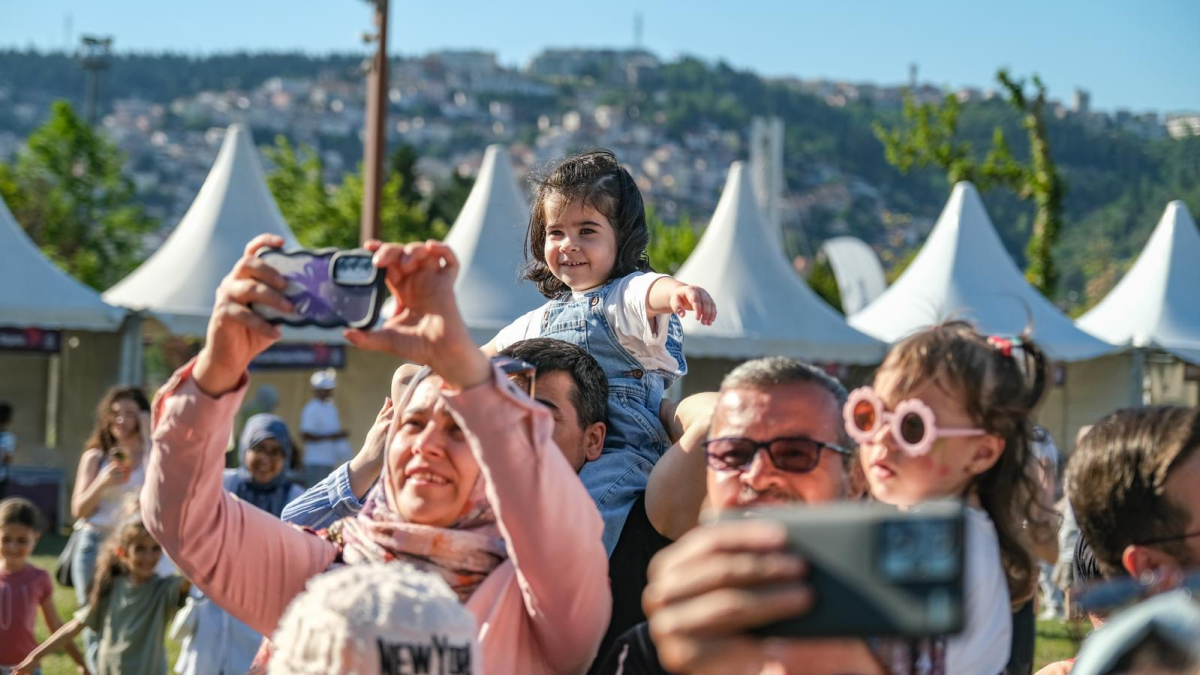Çizgi film karakterleri Karneval’da sahne aldı