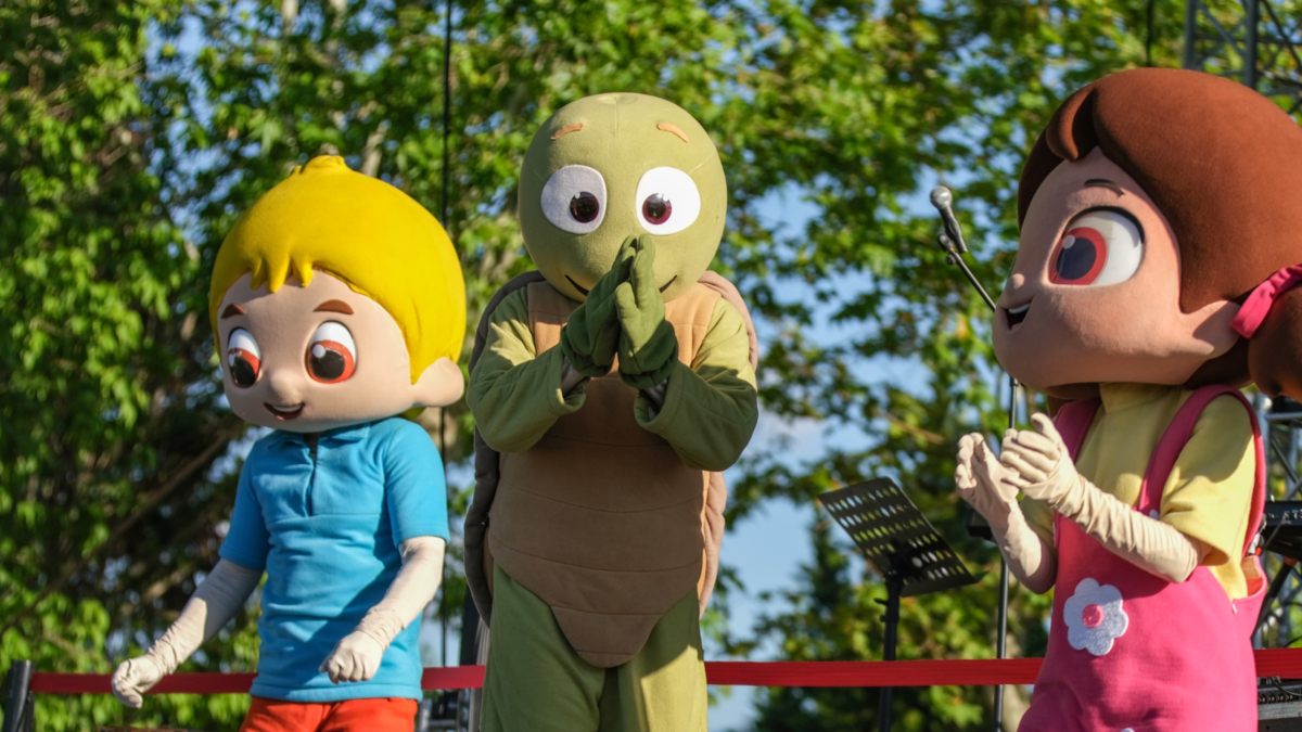 Çizgi film karakterleri Karneval’da sahne aldı