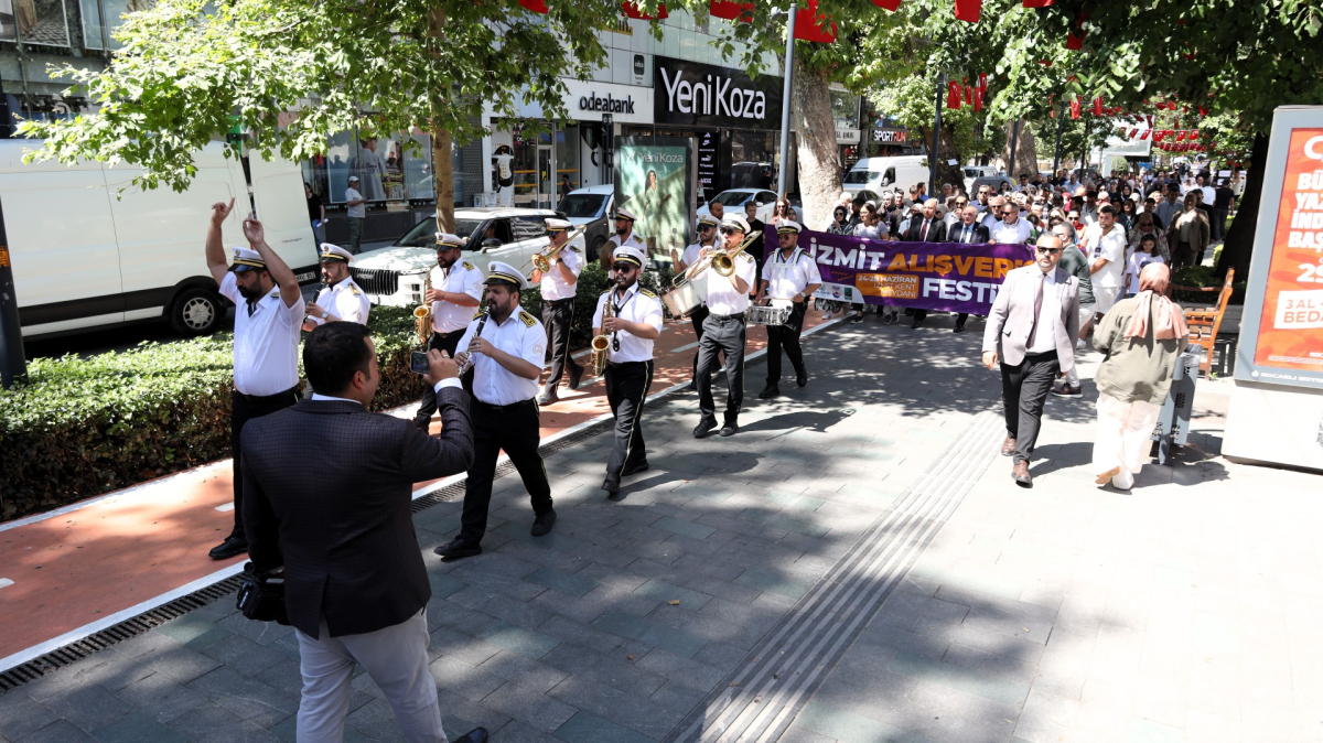 İzmit Alışveriş Festivali başladı