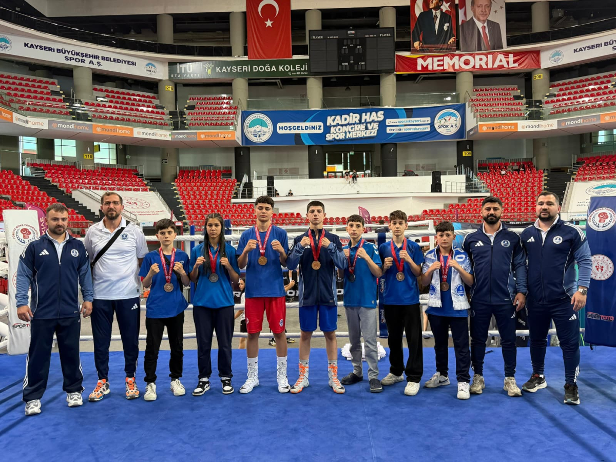 Kağıtspor, Kocaeli’yi sporun zirvesine taşıdı