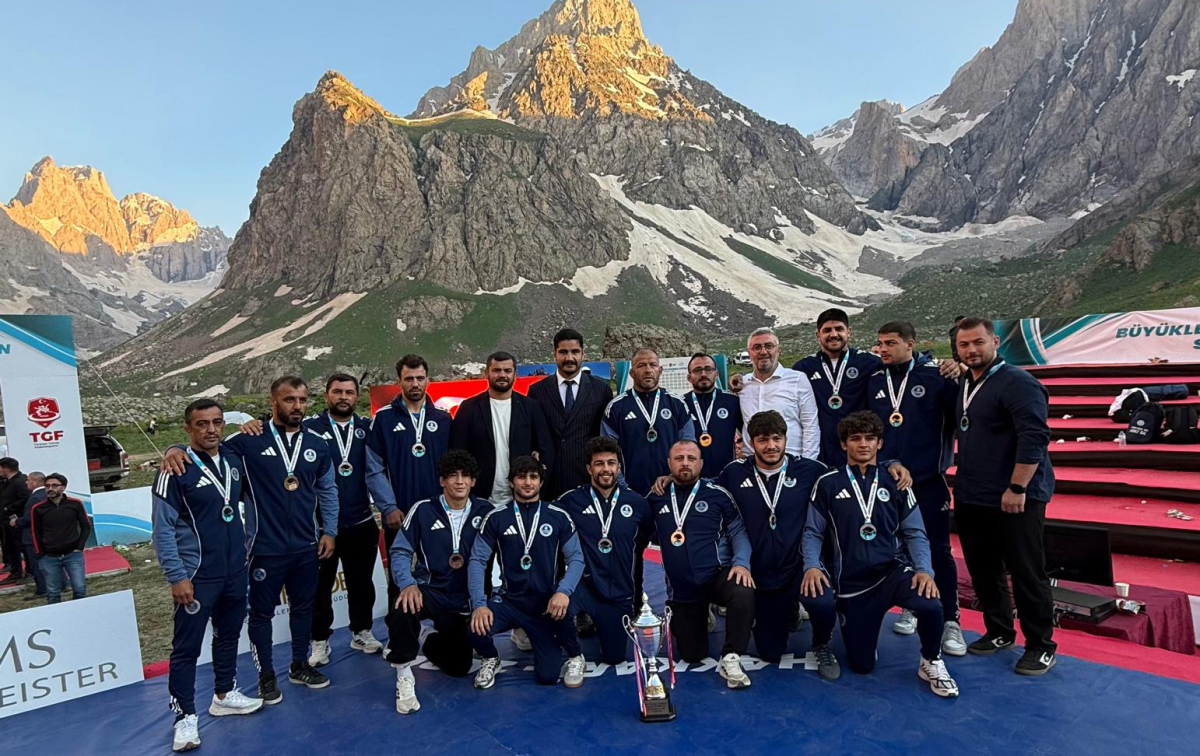 Kırkpınar’dan Balkanlara Kağıtspor fırtınası