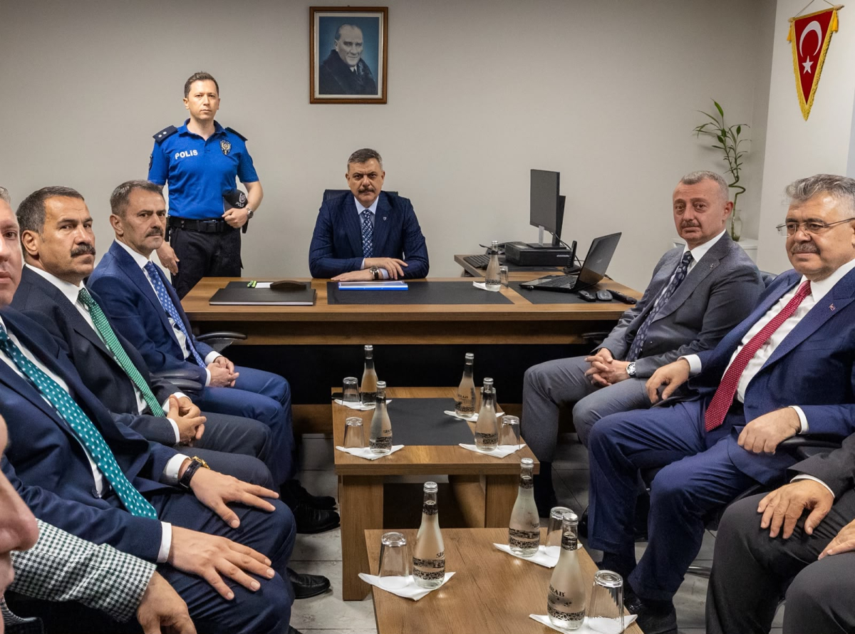 Bakan Çiftçi, Büyükşehir’in vizyon projelerini yerinde inceledi