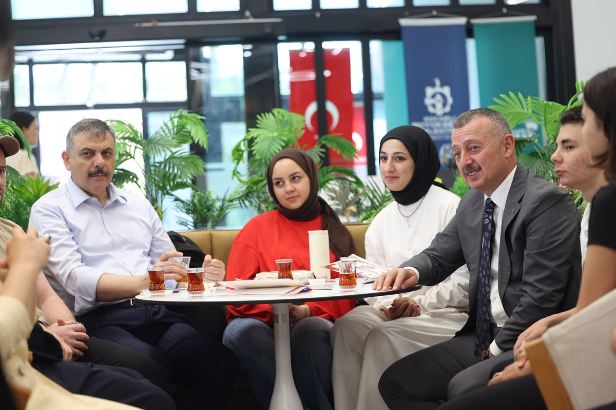 Bakan Çiftçi, Büyükşehir’in vizyon projelerini yerinde inceledi