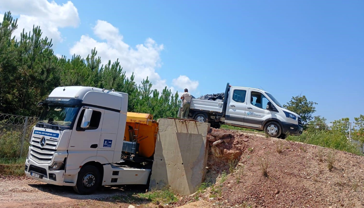 Kandıra sahillerinden 64 tır çöp toplandı