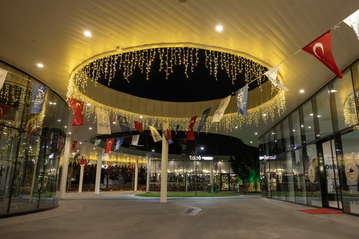 Meydanlar, “Mutlu Şehir Kocaeli’ye” hayat veriyor