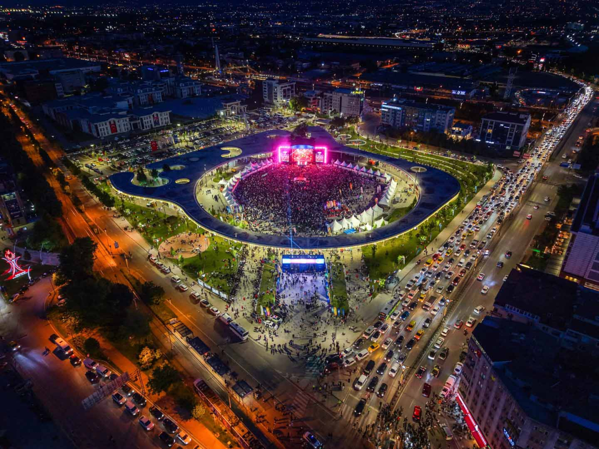 Meydanlar, “Mutlu Şehir Kocaeli’ye” hayat veriyor