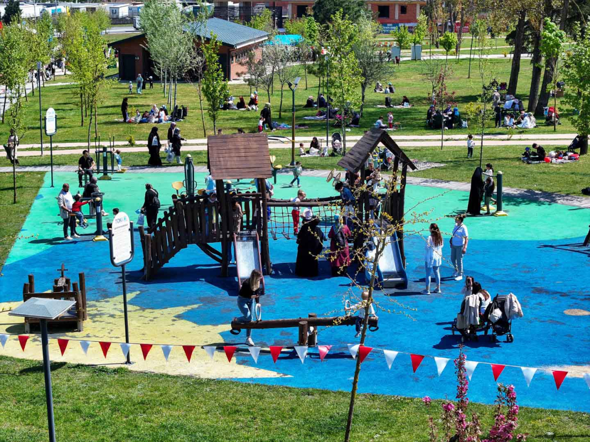 Meydanlar, “Mutlu Şehir Kocaeli’ye” hayat veriyor