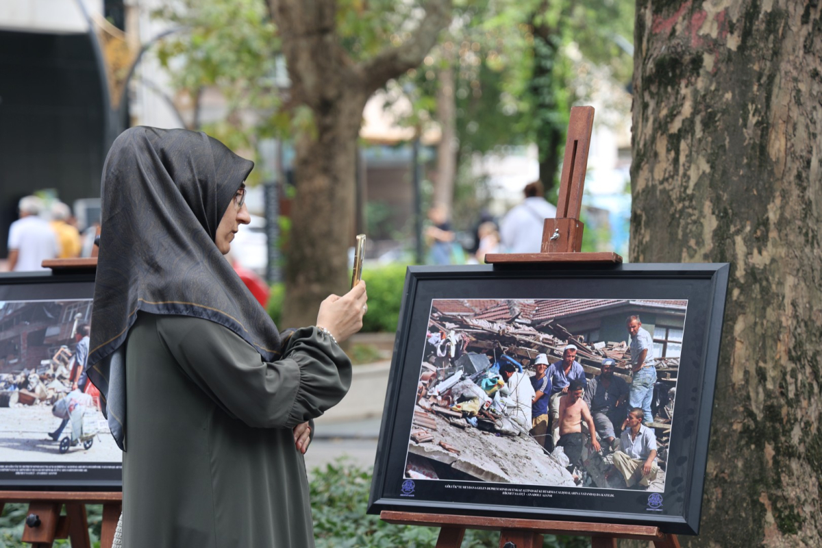 17 Ağustos’un 27’nci yılında anlamlı sergi