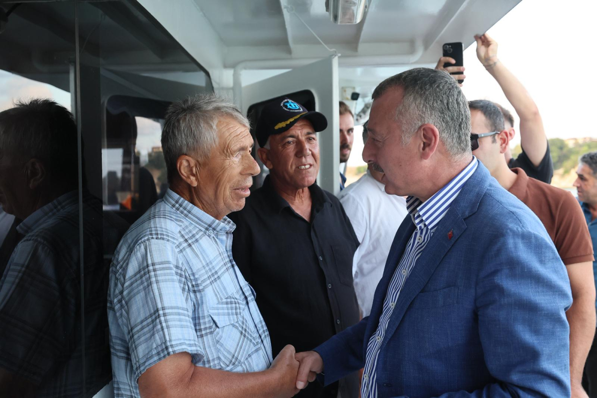 “Milletimize hizmet etmek bizim işimiz”