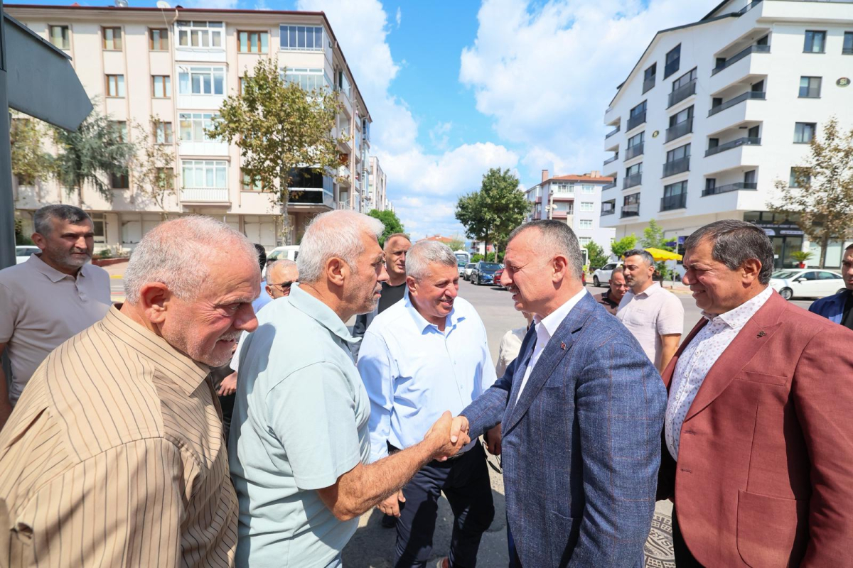 Büyükakın, Karamürsel’de hem gönüllere dokundu, hem de çalışmaları inceledi