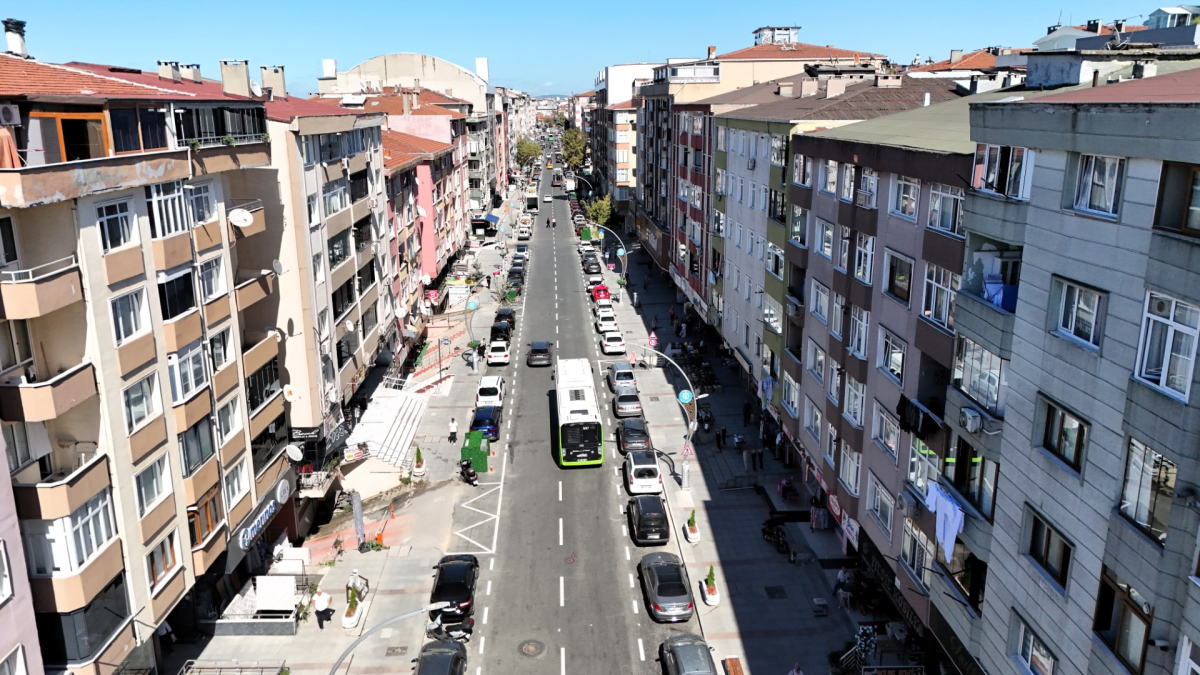 Şehit Numan Dede Caddesi yeni yüzüyle hizmette