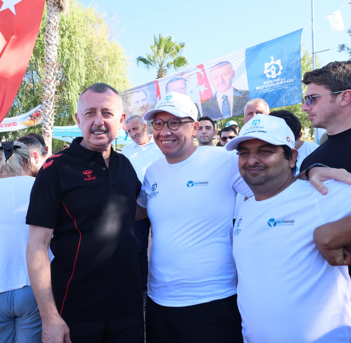 Başkan Büyükakın’ın, özel bireylerle deniz keyfi