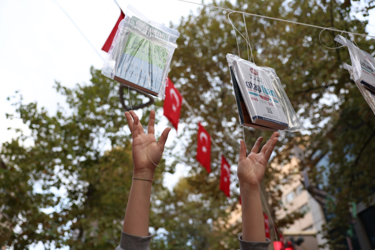 16. Kocaeli Kitap Fuarı gün sayıyor