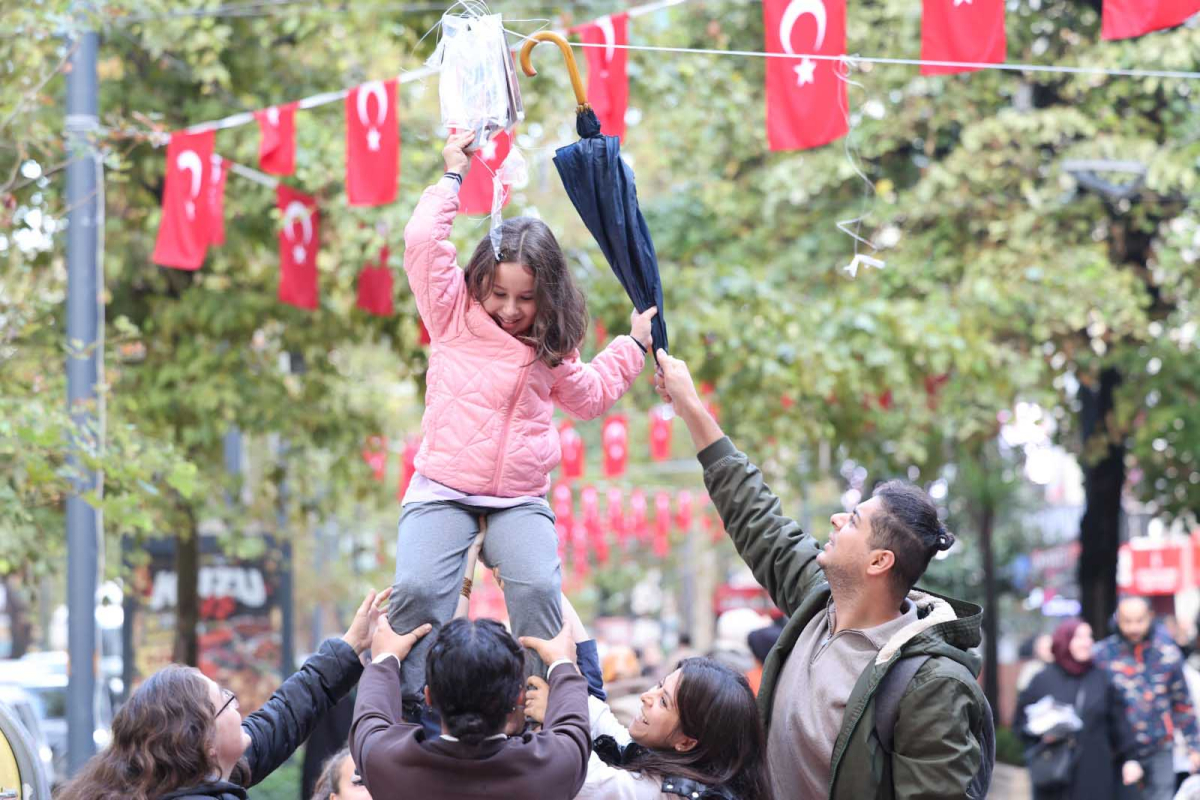 Ağaçlar, 16. kez kitap açtı!