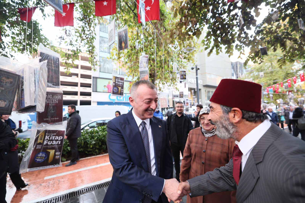 Ağaçlar, 16. kez kitap açtı!