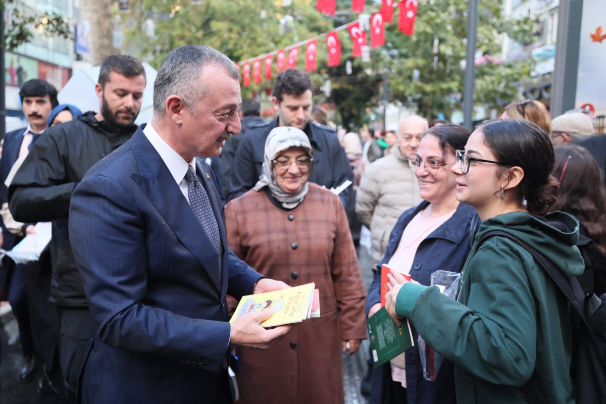 Ağaçlar, 16. kez kitap açtı!