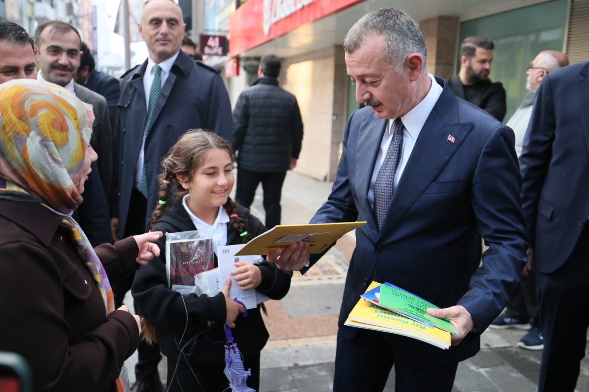 Ağaçlar, 16. kez kitap açtı!