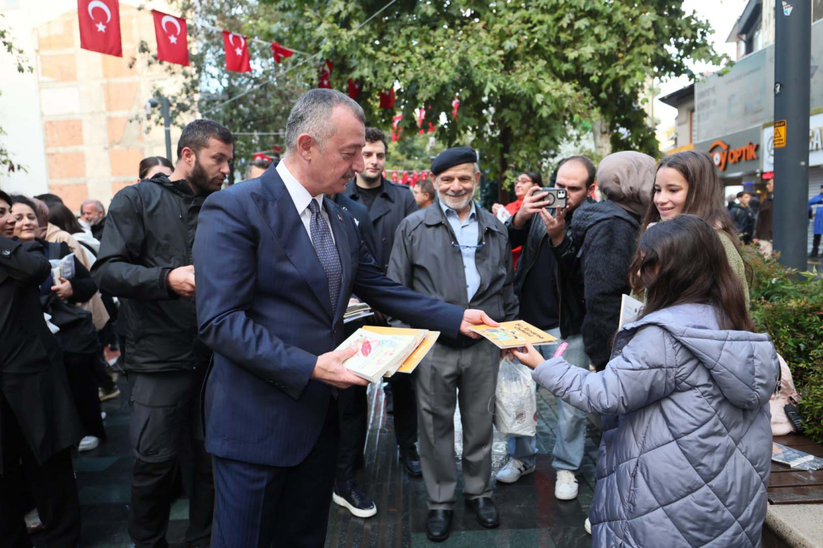 Ağaçlar, 16. kez kitap açtı!