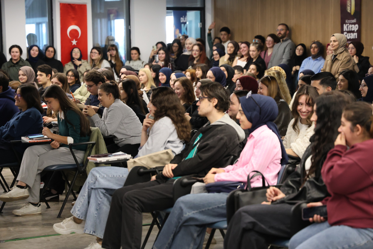 Ünlü eğitmenlerden gençlere başarı tüyoları
