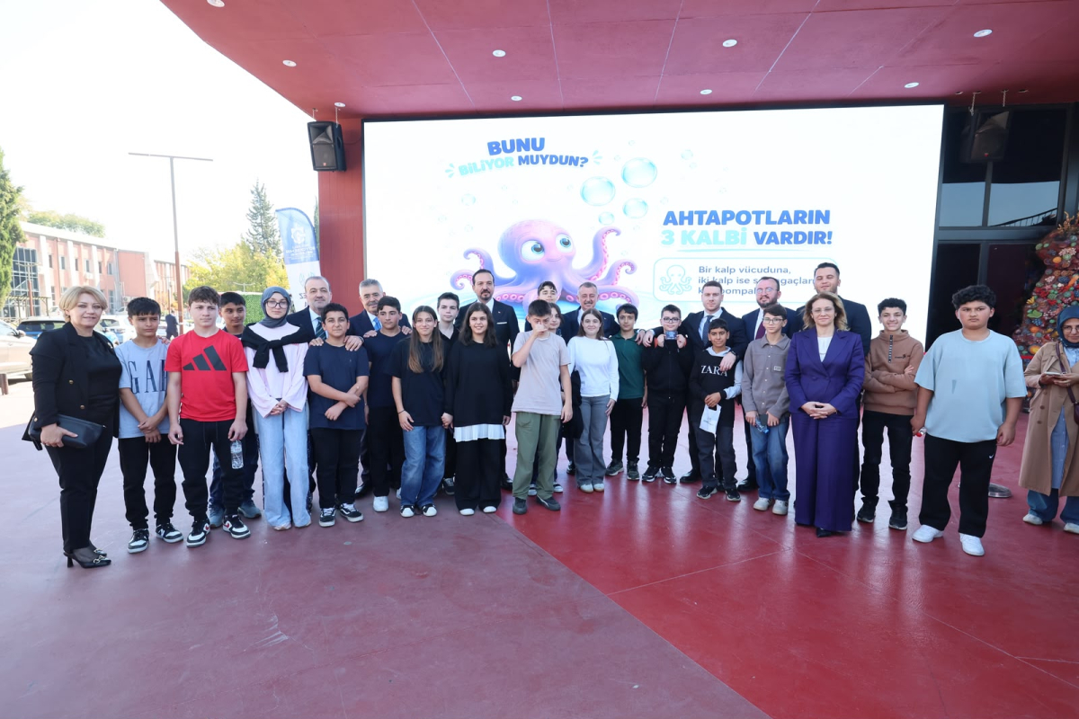 “Kendisi sadece hizmet üretmiyor, kavram da üretiyor”