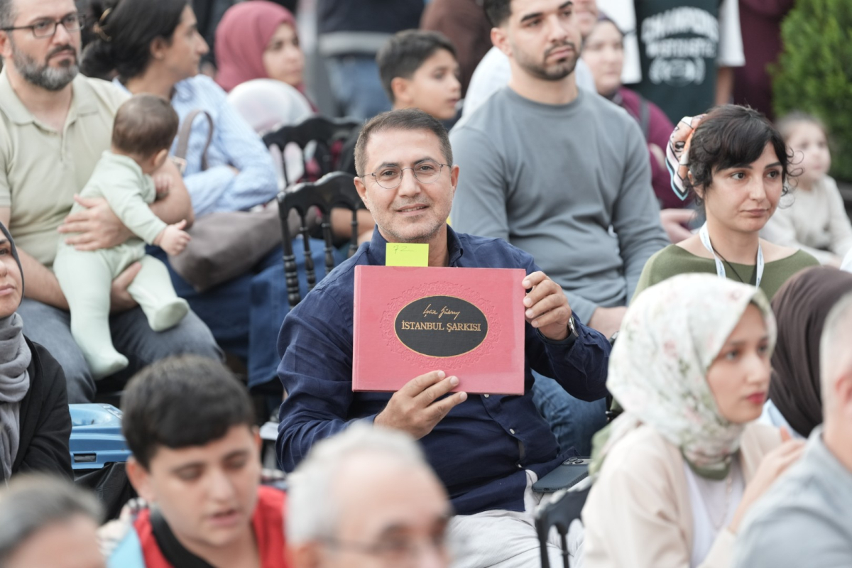 Nadide eserler açık artırmayla satıldı