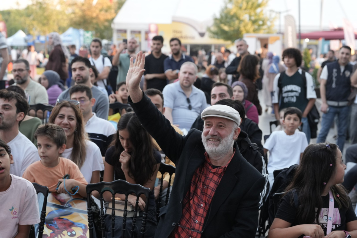 Nadide eserler açık artırmayla satıldı