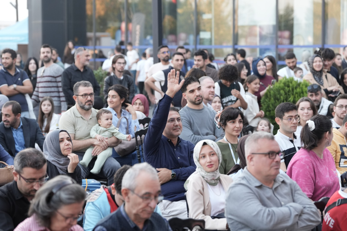 Nadide eserler açık artırmayla satıldı
