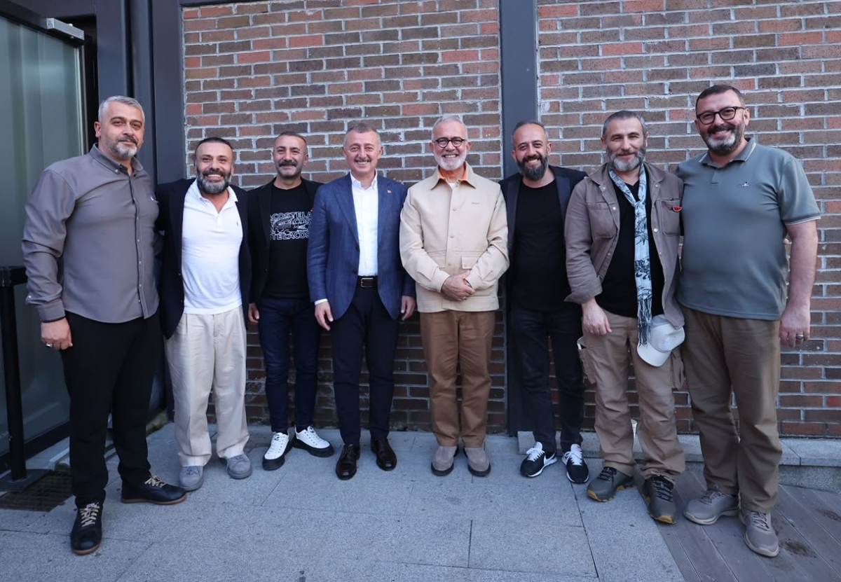 Büyükakın, 7’den 70’e tüm kitapseverlere teşekkür etti