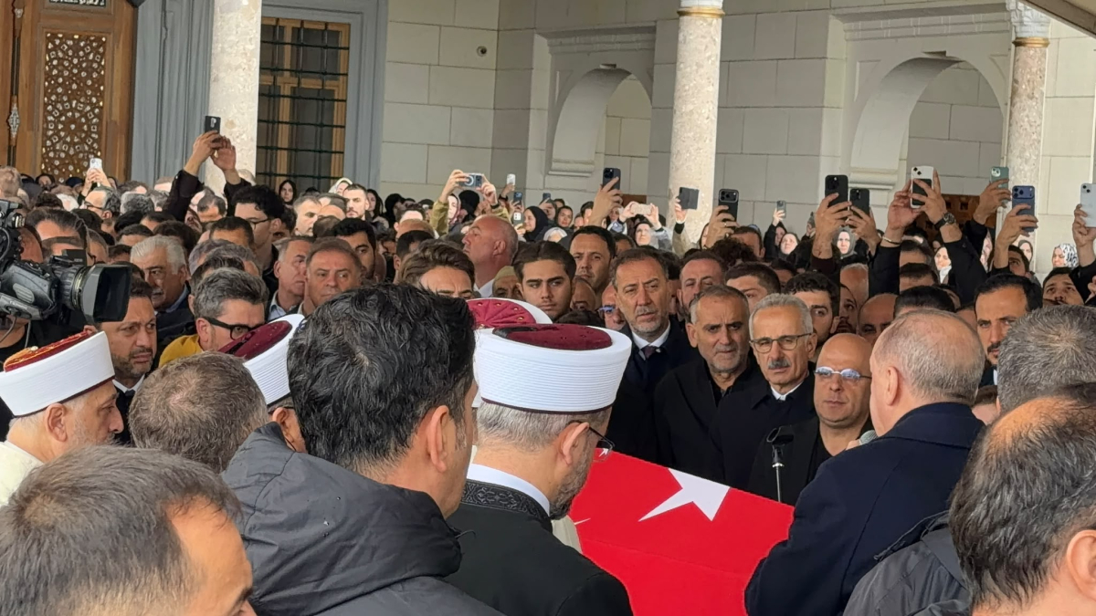 Gültekin’e son görev