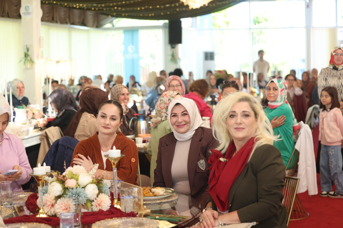 Başkan Büyükakın: “Sizler mutlu olun diye çalışıyoruz”
