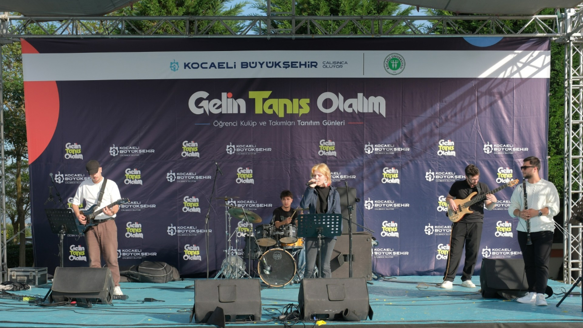 ‘Gelin Tanış Olalım’da eğlence başladı